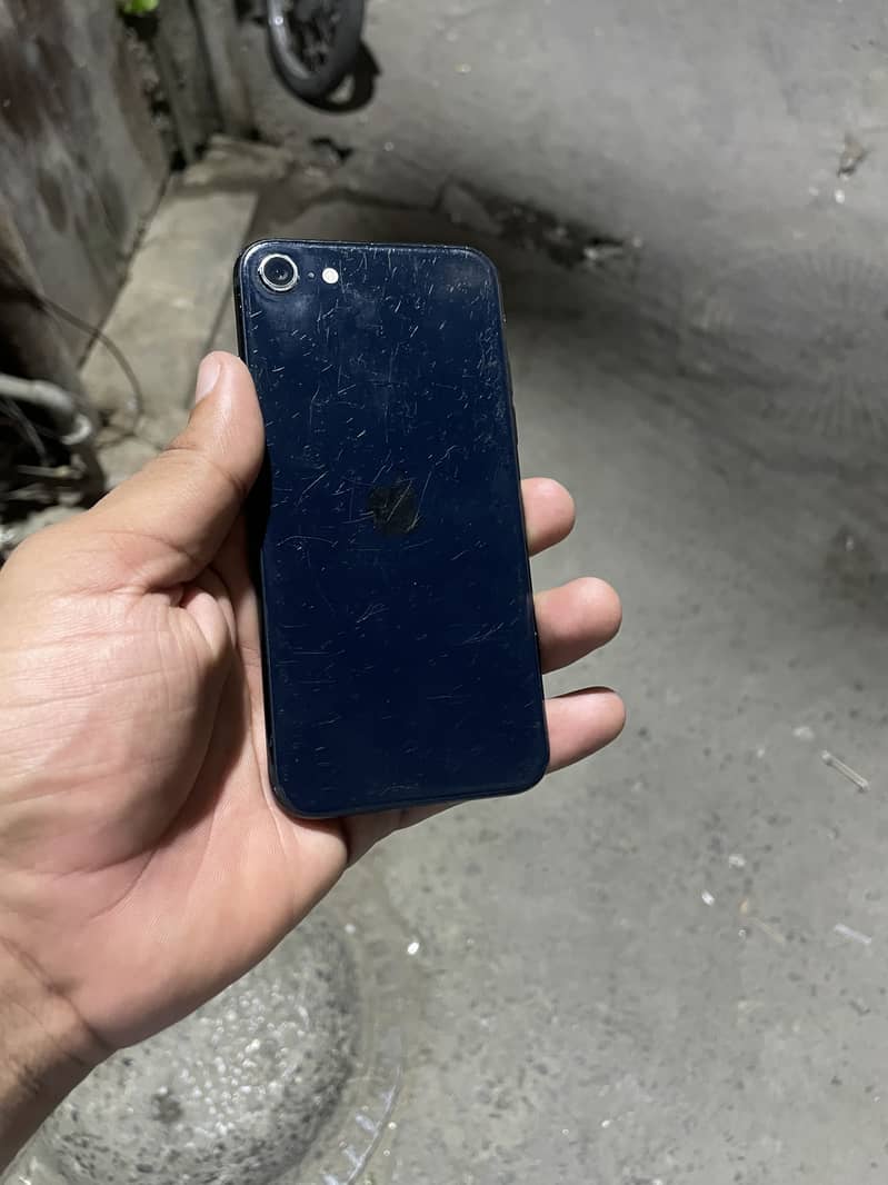 Apple iPhone SE 0