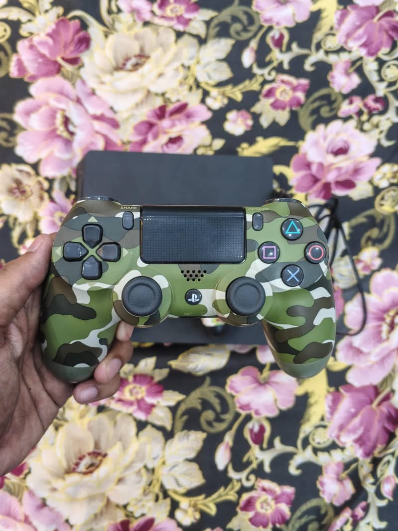 Playstation 4 Slim Model 2