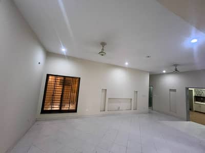 1 Kanal Owner Build Double Unit House For Sale At Very Prime Location Near Ucp University & Shaukat Khanam Chowk