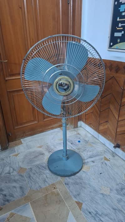 Pedestal Fan for sale