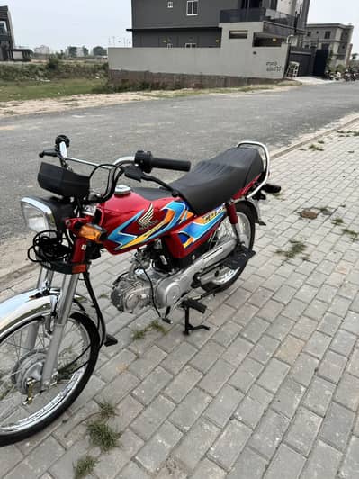 Honda cd 70 2026 model  1655km driven like a brand new condition