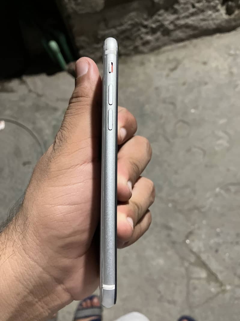 Apple iPhone SE 4