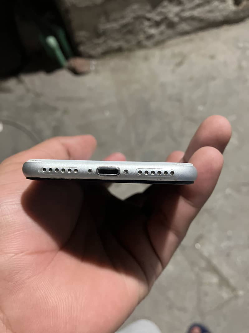 Apple iPhone SE 5