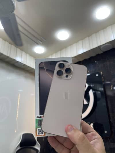 Apple iPhone 16 Pro Max