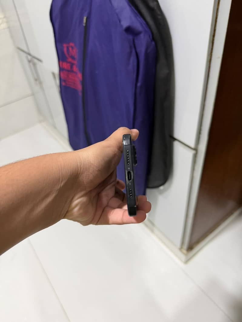 Apple iPhone 15 plus 2