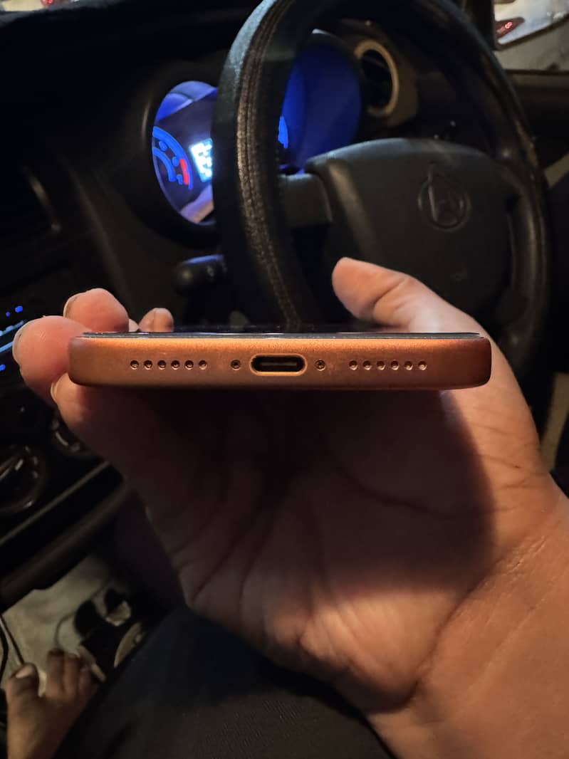 Apple iPhone 17 Pro Max 5