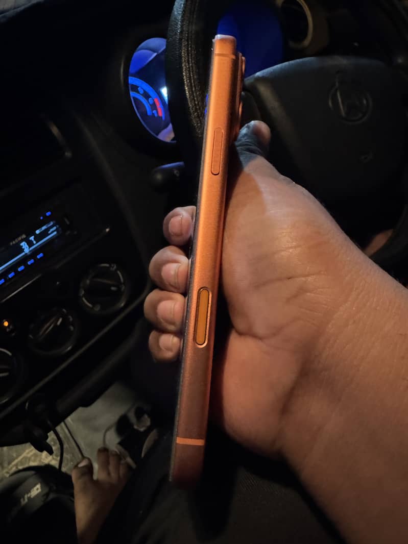 Apple iPhone 17 Pro Max 6
