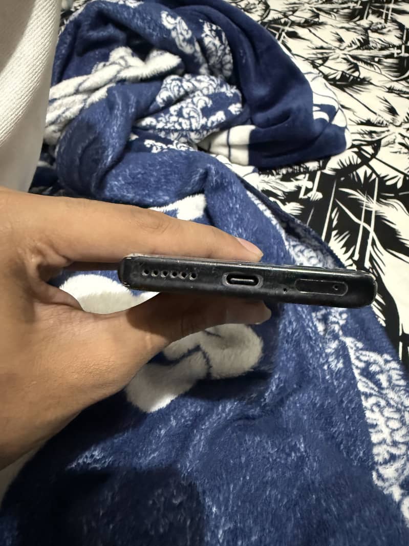Motorola Edge Plus 4