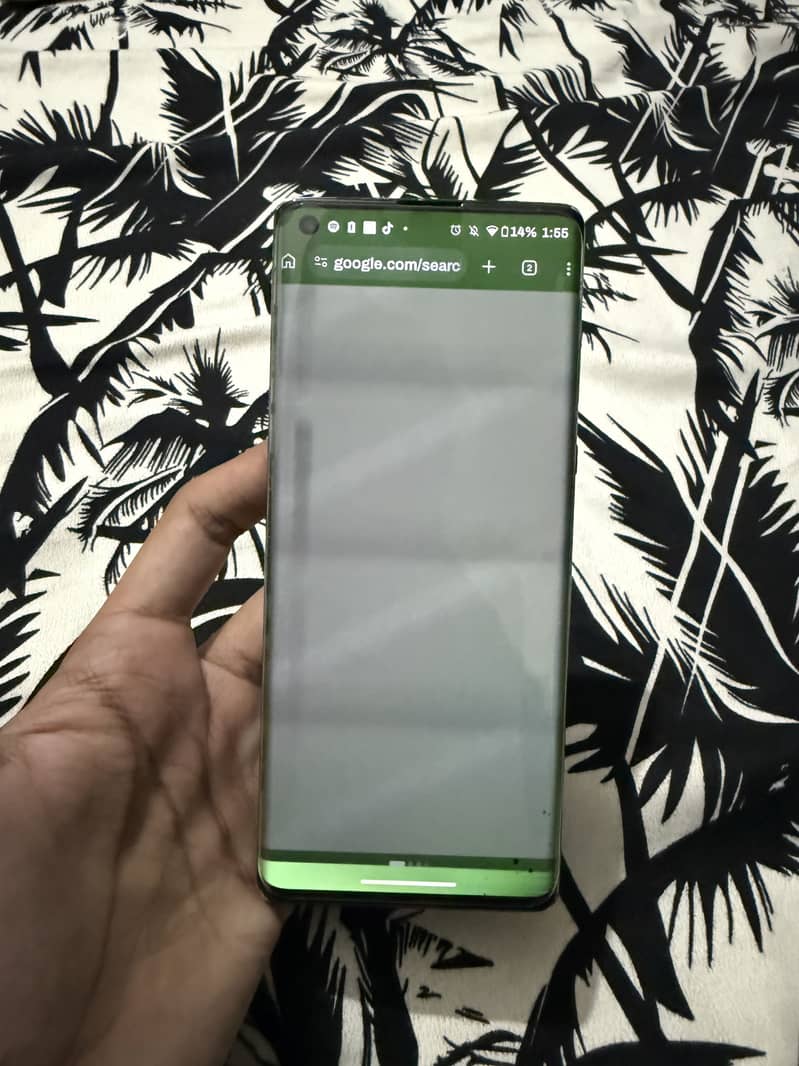 Motorola Edge Plus 11