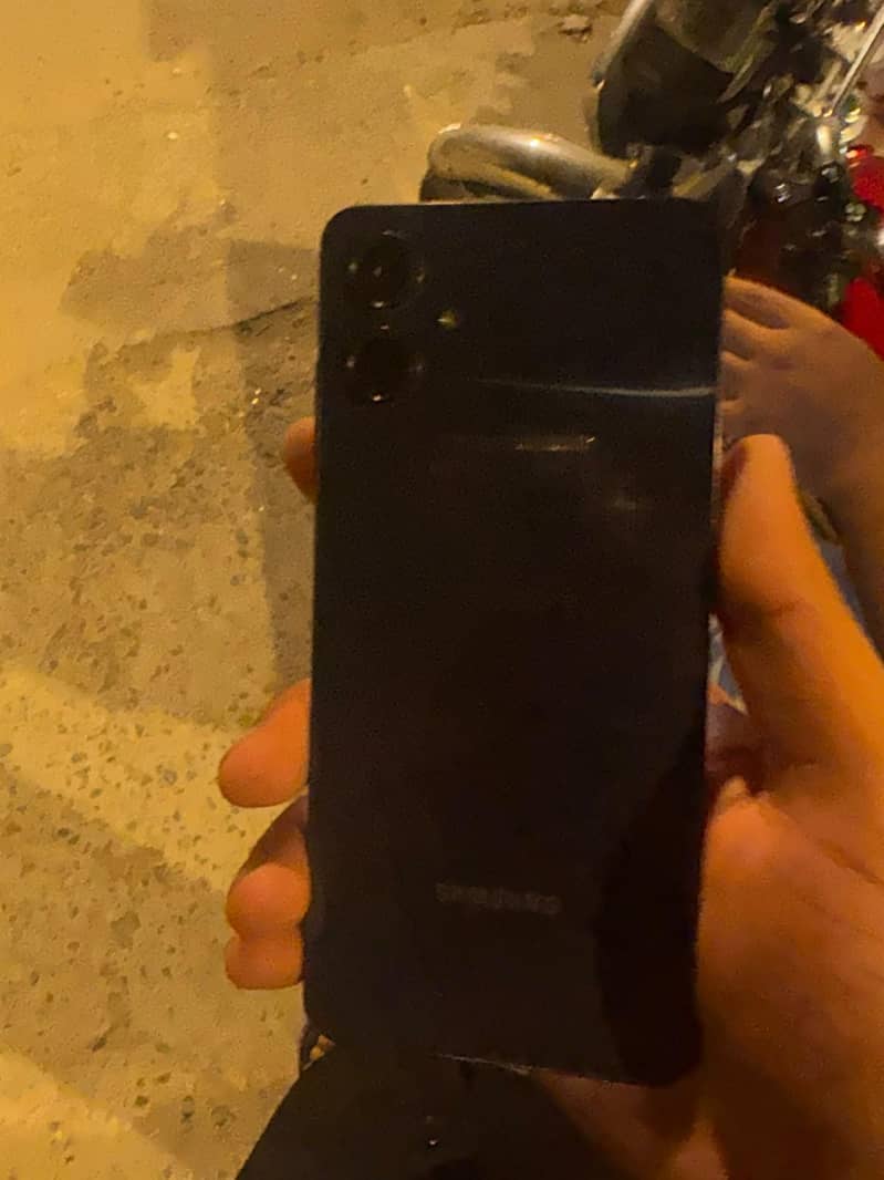 Samsung Mobile A06 1