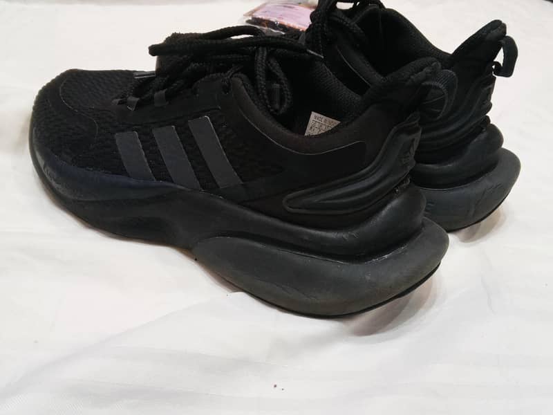used shoes 0