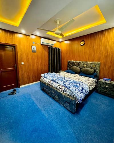 Daily basis weekly basis one bedrooms fully furnished luxury apartments available for rent Gulberg greens Islamabad