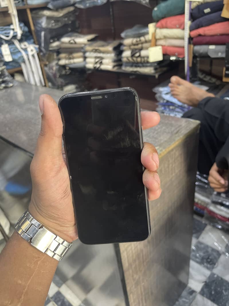Apple iPhone X 1