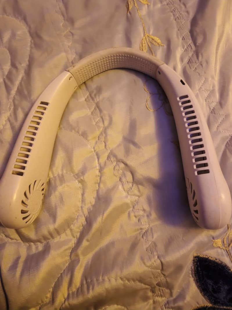 Neck Fan 0