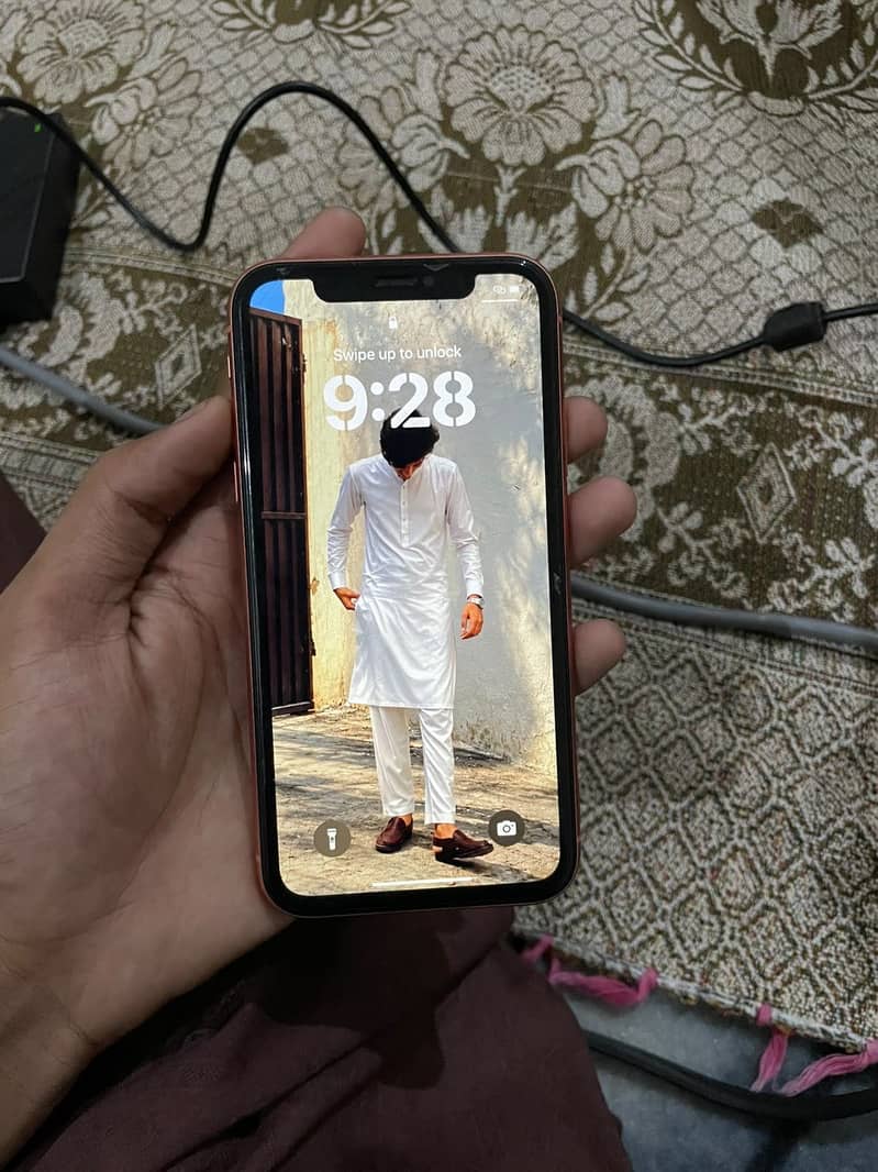 Apple iPhone XR 1