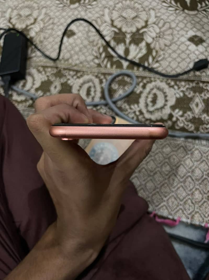 Apple iPhone XR 2