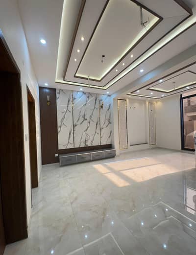 5 Marla Lavish House for Sale in Park View City Lahore PKR 2 Crore