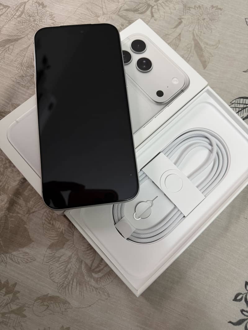 Apple iPhone 18 Pro Max 1