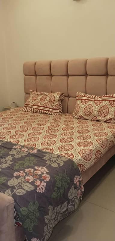 Daily basis weekly basis one bedrooms fully furnished luxury apartments available for rent Gulberg greens Islamabad
