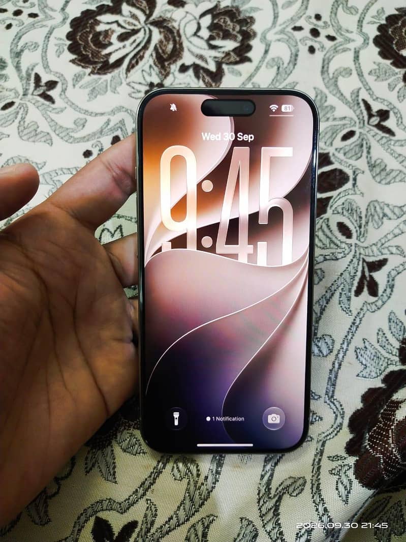 Apple iPhone 15 Pro 4