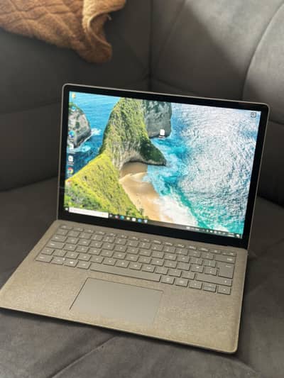 Surface laptop 2 Core i5-8th genration