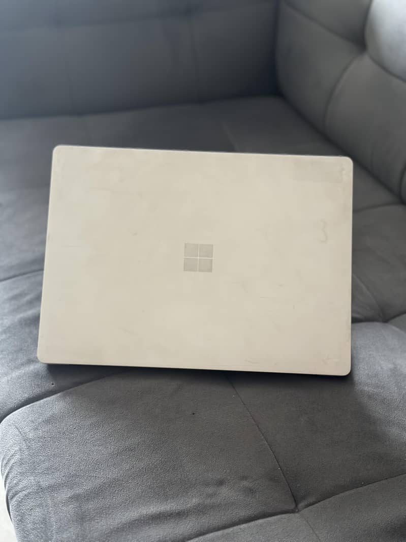 Surface laptop 2 Core i5-8th genration 2