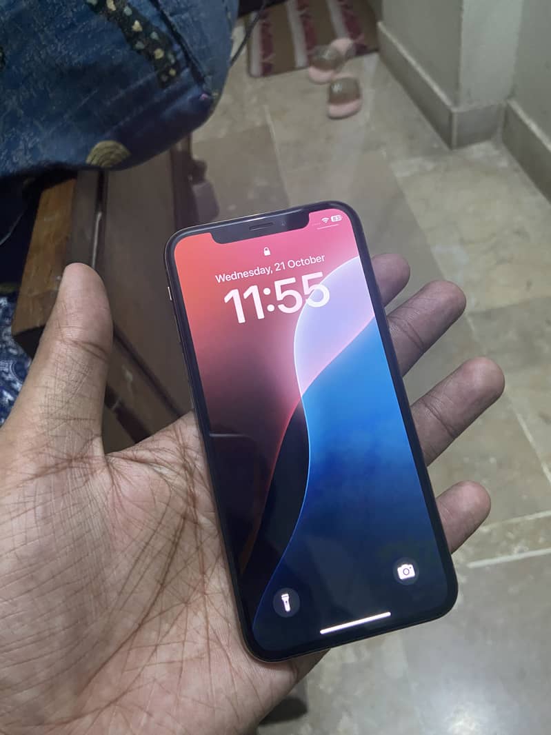 Apple iPhone XS 0