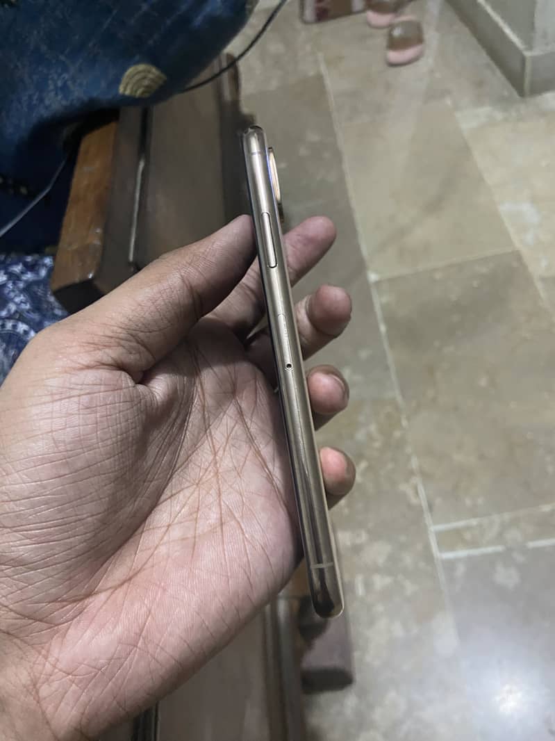 Apple iPhone XS 2