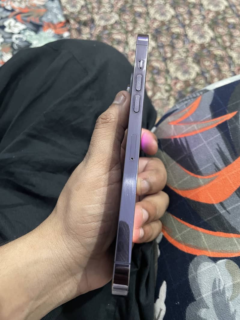 Apple iPhone 14 Pro Max 2