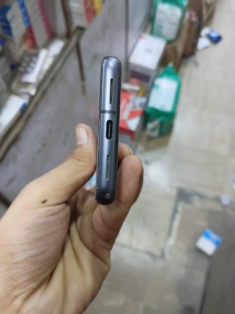 Google Pixel 8 0