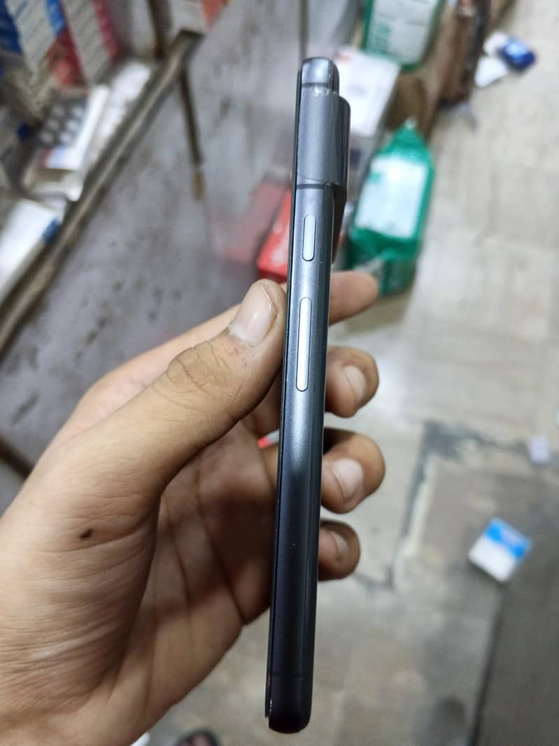Google Pixel 8 3