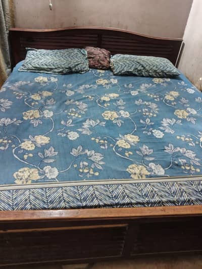 Master bed