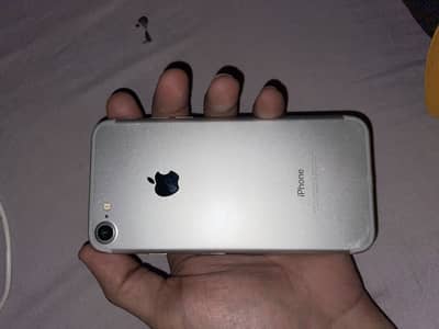 Apple iPhone 7