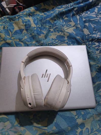 deli headphones