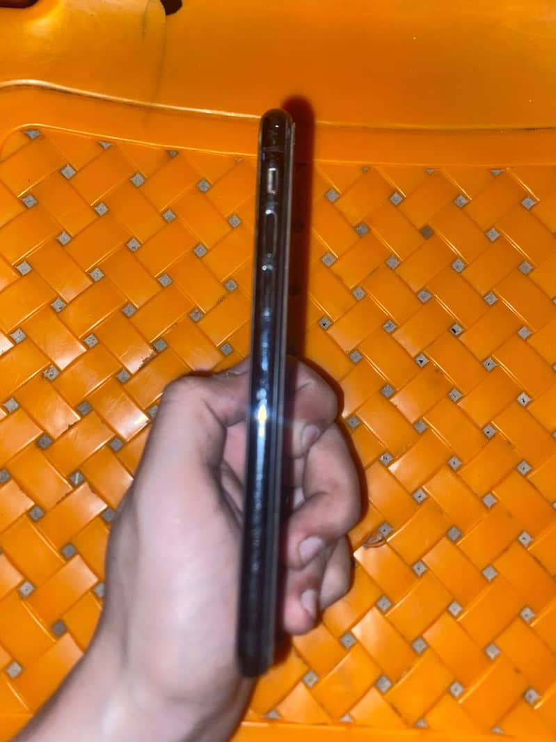 Apple iPhone X 2