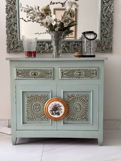 Beautiful Vintage Dressing Table / Console with Mirror for Sale