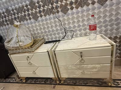BED dressing side tables Mattress
