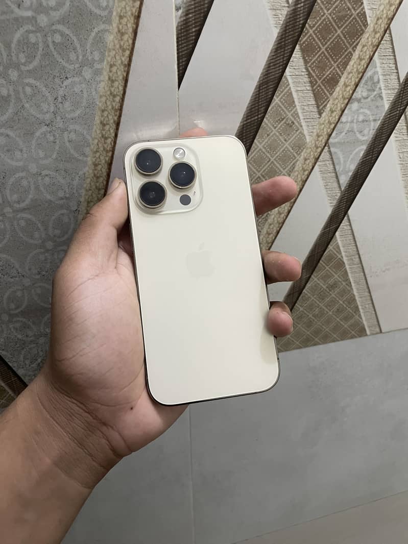 Apple iPhone 14 Pro 2