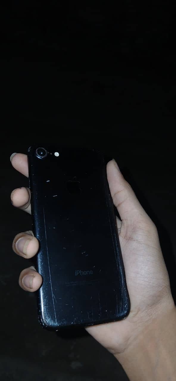 Apple iPhone 7 5