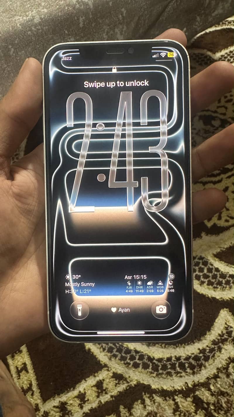 Apple iPhone 12 1