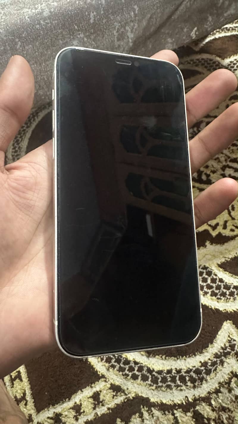 Apple iPhone 12 2