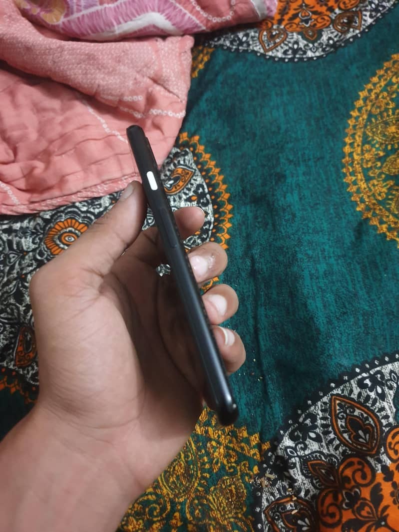Google Pixel 4 6