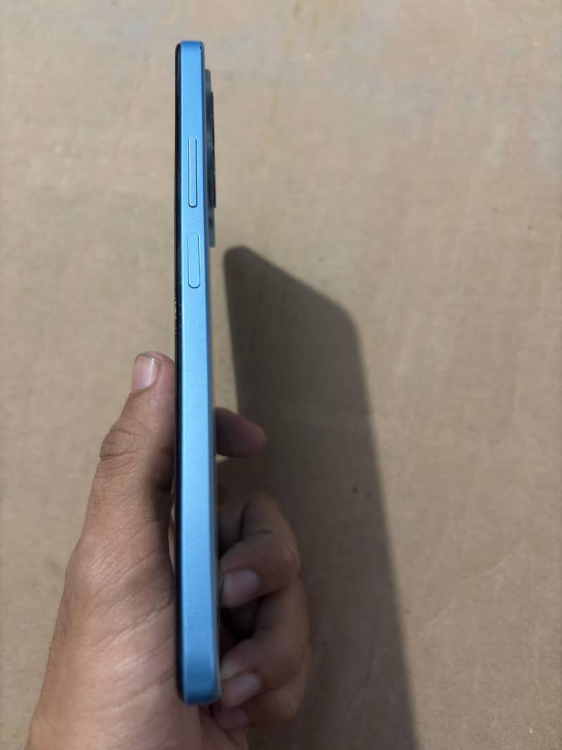 Realme 12 6