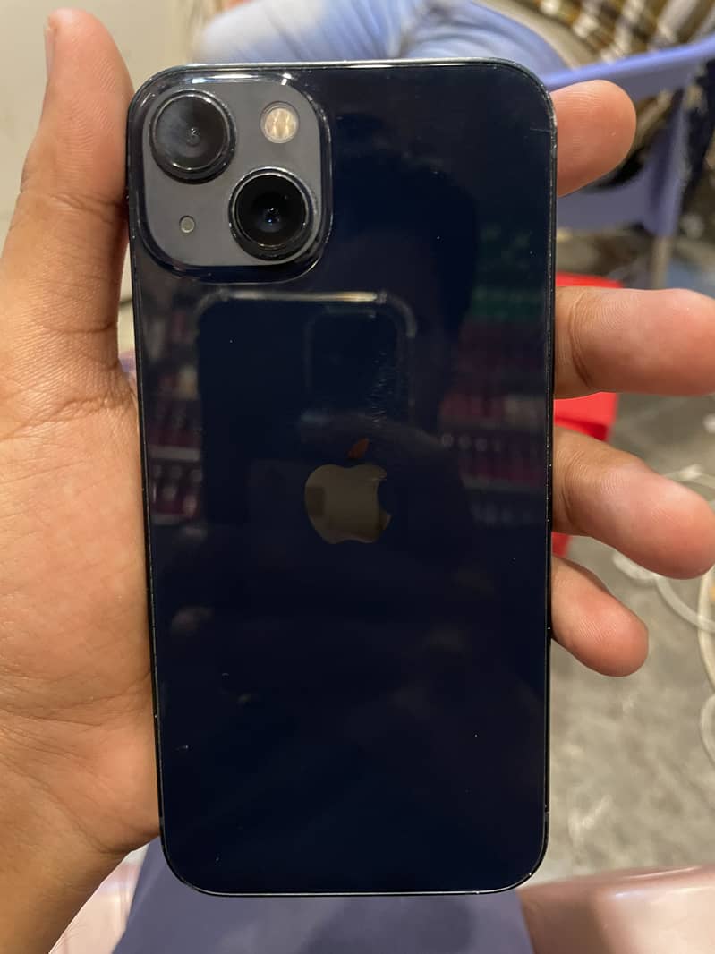 Apple iPhone 13 0