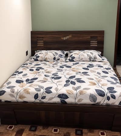 bed with mattress