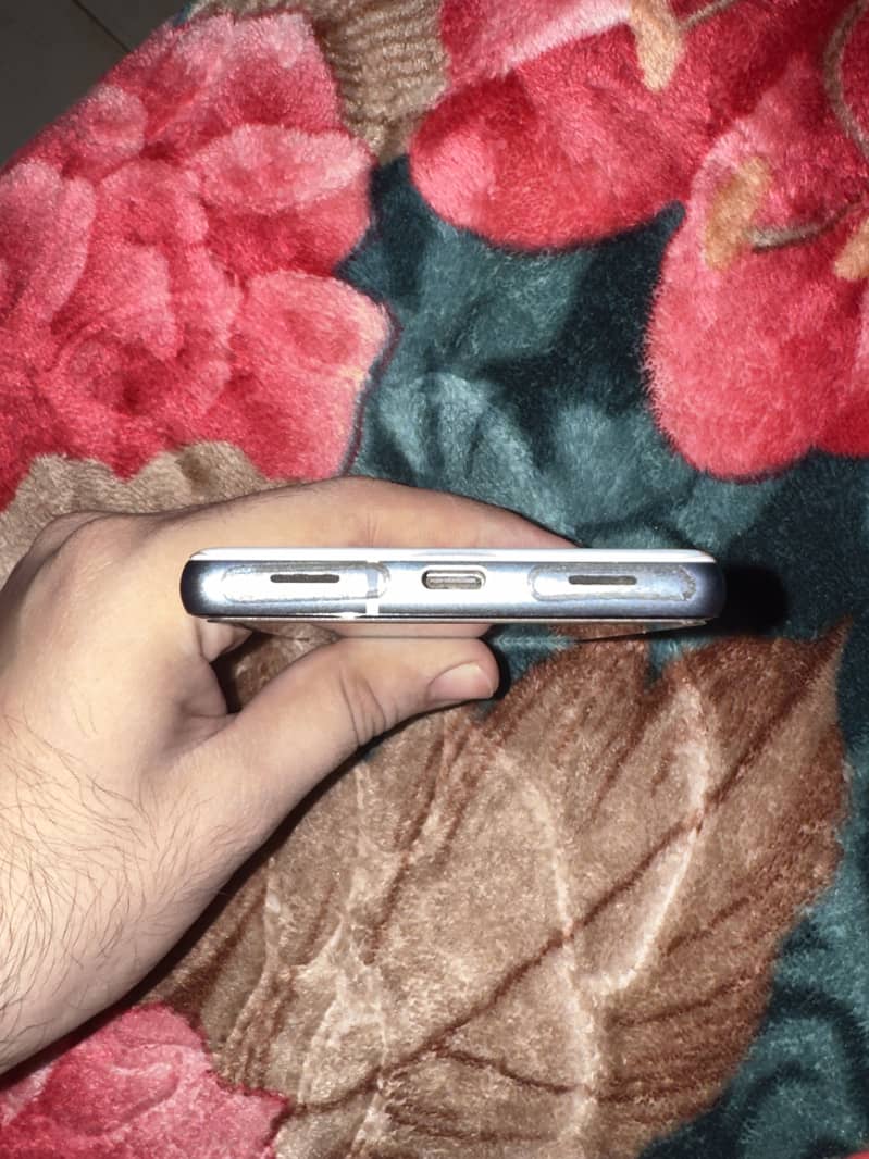 Google Pixel 7a 3
