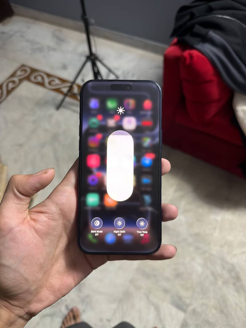 Apple iPhone 17 Pro Max 2