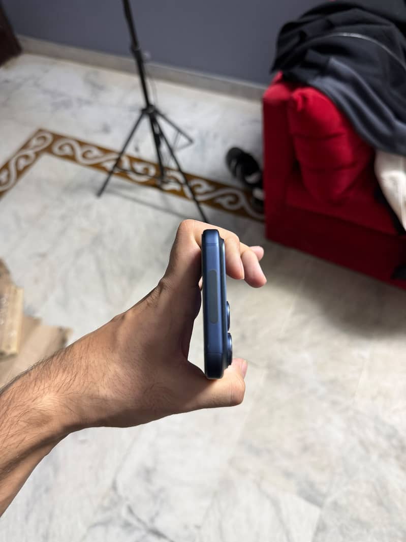 Apple iPhone 17 Pro Max 3