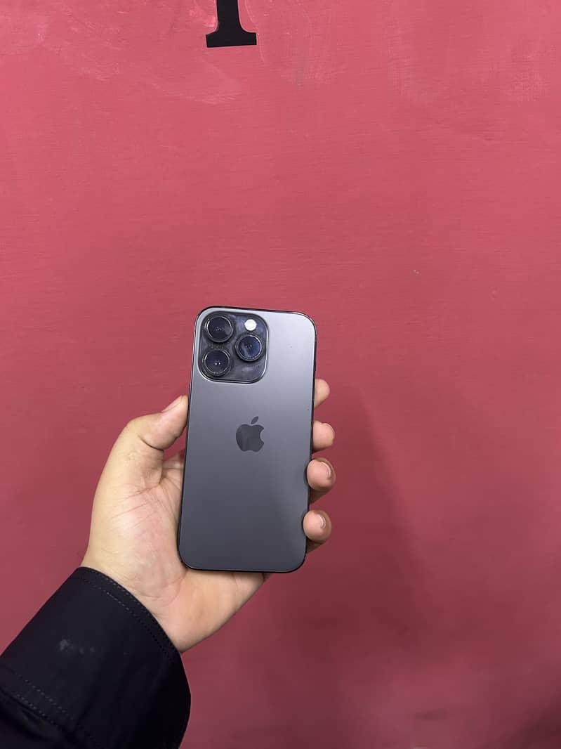 Apple iPhone 14 Pro 3