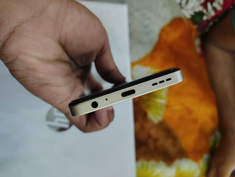 Nubia 4